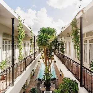 *** Hotel Brown Feather Indonesia