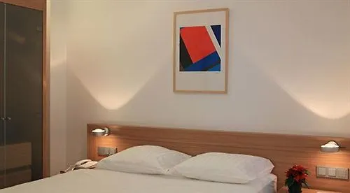 Hotel Simoncini Luxemburg 4*,  Luxemburg